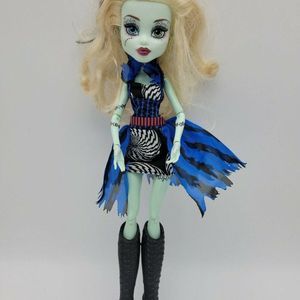 Monster High Doll Freak du Chic Frankie Stein